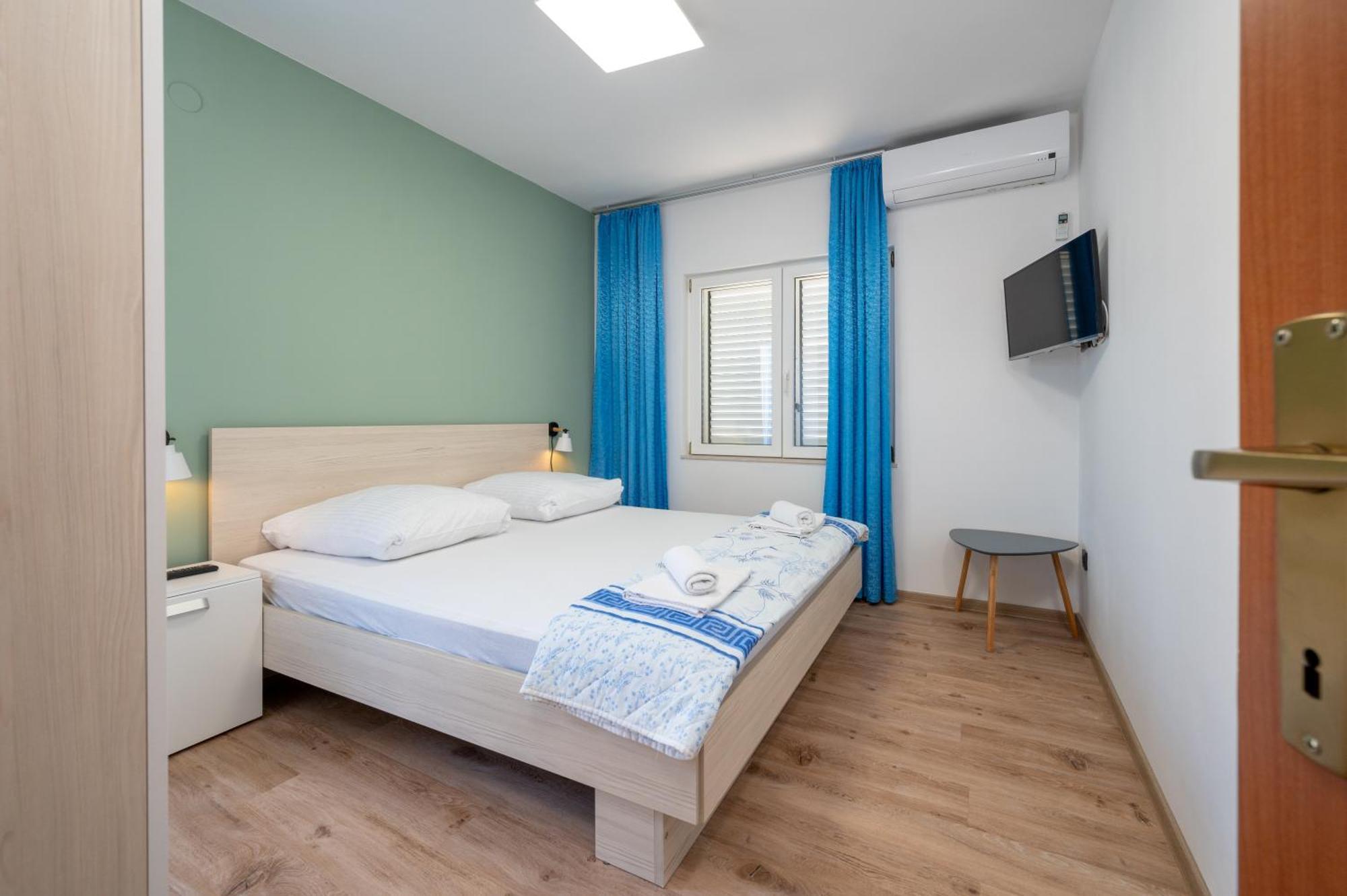 Apartments Zdravko Trogir Ngoại thất bức ảnh