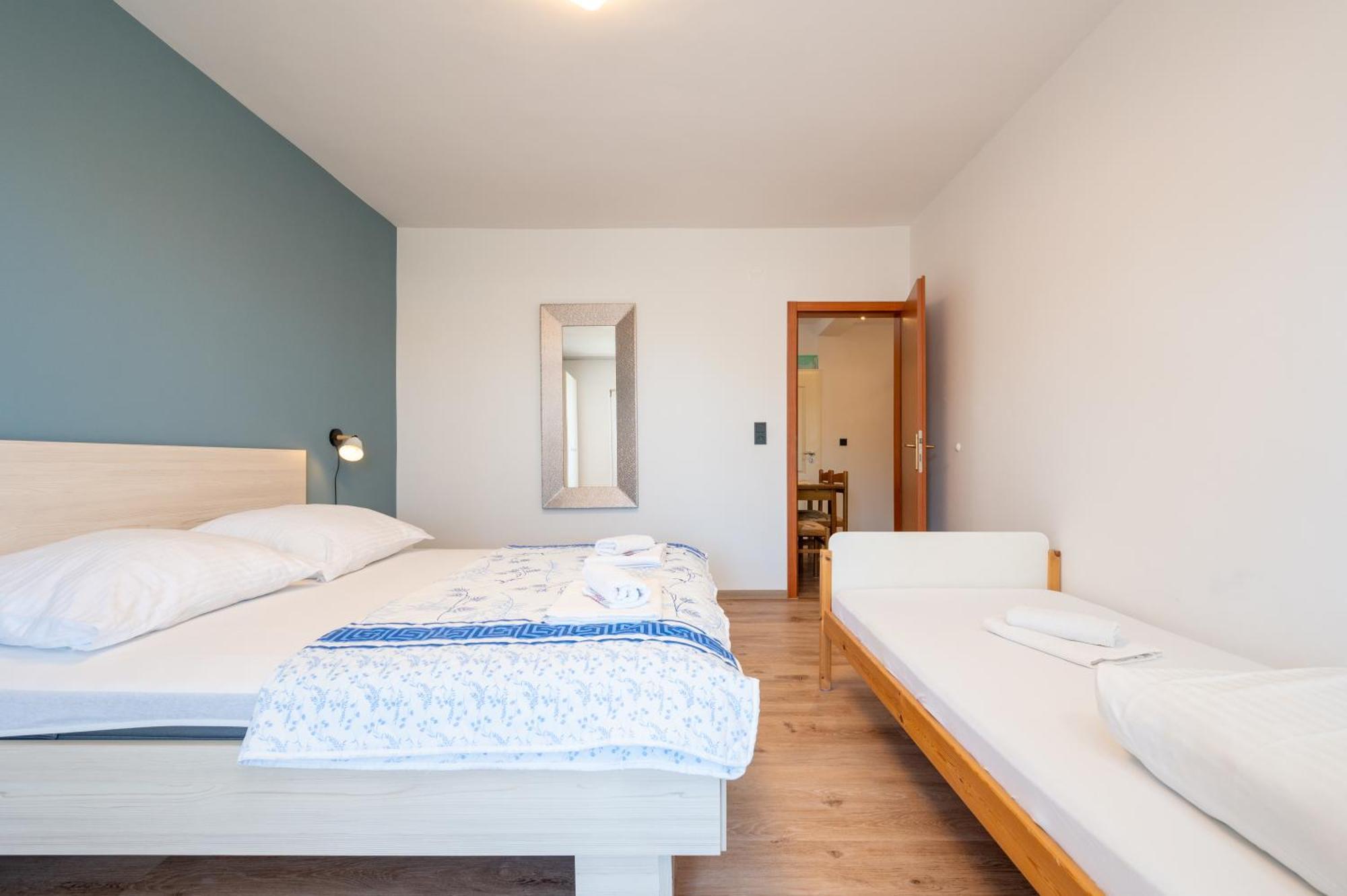 Apartments Zdravko Trogir Ngoại thất bức ảnh