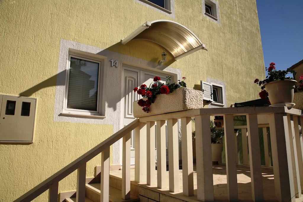 Apartments Zdravko Trogir Ngoại thất bức ảnh