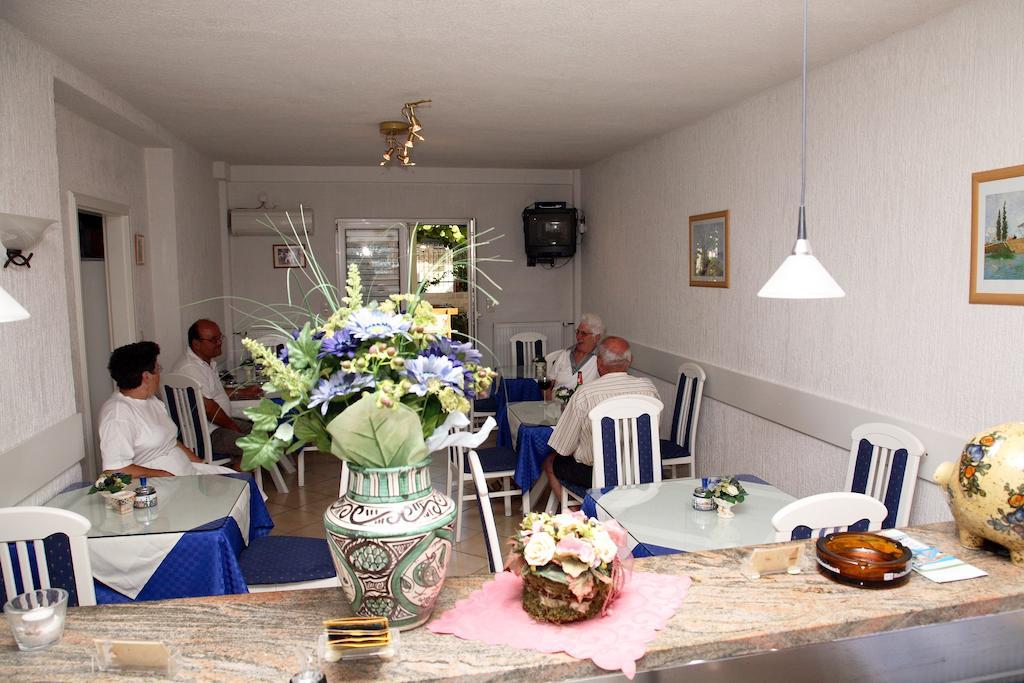 Apartments Zdravko Trogir Ngoại thất bức ảnh